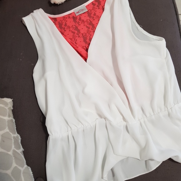 Tops - Picture 3 of 3